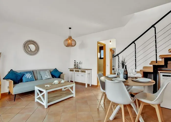 Fénix - Oasis In Natural Reserve